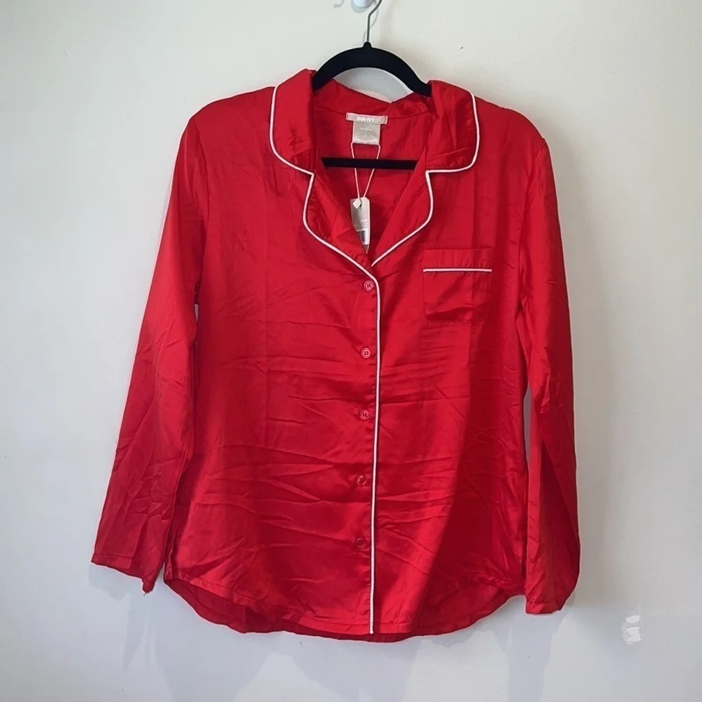 INK+IVY Women's Top NWT Size L Red, silky feel Pajama top